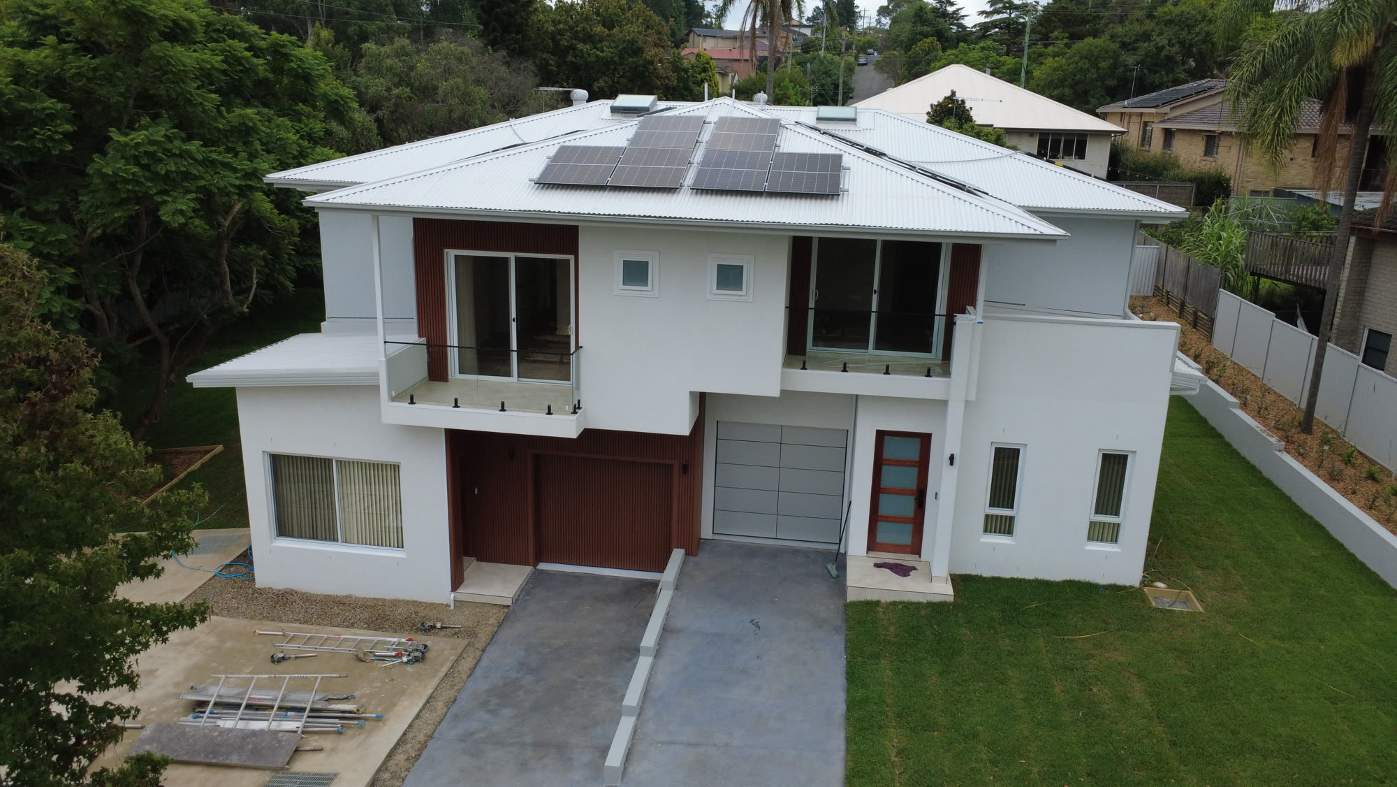 8 Metcalf Ave — front from the air